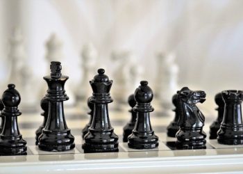 Maróczy Emlékverseny: Shirov a legfiatalabb magyar nagymesterrel sakkozik