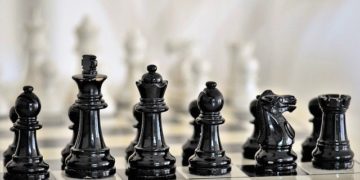 Maróczy Emlékverseny: Shirov a legfiatalabb magyar nagymesterrel sakkozik