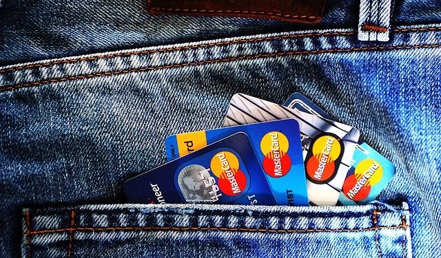 Mastercard: a magyarok is egyre többet költenek Valentin-napi ajándékokra
