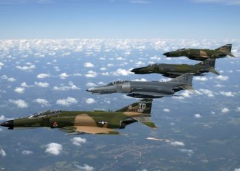 Lavrov: Moszkvát aggasztja a NATO nagyszabású tavaszi hadgyakorlata