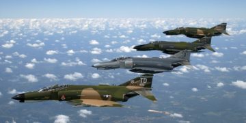 Lavrov: Moszkvát aggasztja a NATO nagyszabású tavaszi hadgyakorlata