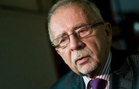 Támadják az új cseh emberi jogi biztos, Stanislav Krecek megválasztását