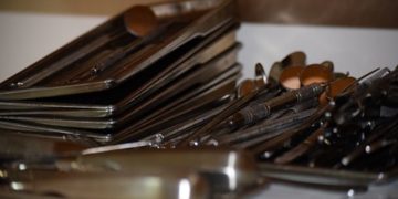 A kórházi adósságok kezelésének hosszú távú megoldását sürgetik az egészségügyi beszállítók