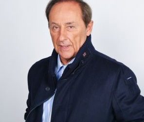 Mégis lemondott a szövetségi elnök a szexuális erőszakkal vádolt francia műkorcsolyaedző miatt