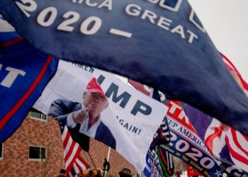 Trump kampánycsapata pert indít a The New York Times ellen rágalmazás miatt