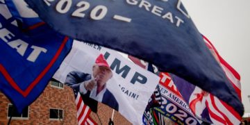 Trump kampánycsapata pert indít a The New York Times ellen rágalmazás miatt