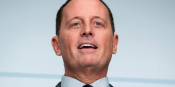 Trump csak átmeneti időszakra jelöli Richard Grenellt a DNI igazgatójának