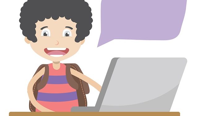 Fel kell készíteni a gyerekeket a biztonságos internetezésre a szakértők szerint