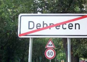 Debrecenben több mint négyszáz rendezvény marad el a következő egy hónapban