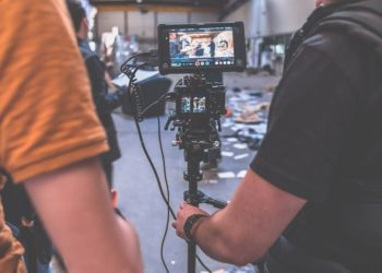 A film- és színházi világ 120 ezer dolgozója marad munka nélkül