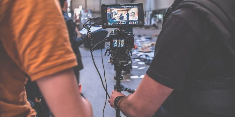 A film- és színházi világ 120 ezer dolgozója marad munka nélkül