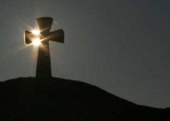 Aki nem tud misére menni, töltsön több időt imával