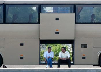 Ismét a magyar nyelvi jogok ellen tüntettek székelyföldi román szervezetek Bukarestben