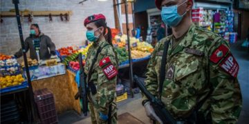 24 órás, folyamatosan frissülő hírcunami a koronavírussal kapcsolatban (Hétfő 19 órától – Kedd 19 óráig)