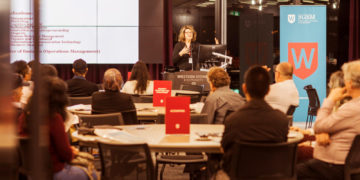 Óriásrák lophatott el egy 6000 ausztrál dolláros kamerát a Karácsony-szigeten