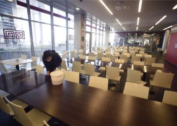 Irodákat zártak le a Haller Gardens irodaházban egy fertőzött miatt