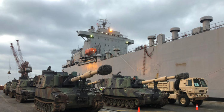 Az amerikai hadsereg Irán támogatását élvező iraki milícia állásaira mért csapásokat