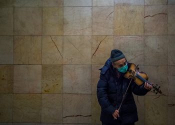 24 órán keresztül, folyamatosan frissülő napi hírcunami a koronavírussal kapcsolatban – egyetlen egy cikkben