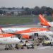 Az easyJet bejelentette, hogy az összes járatát határozatlan időre felfüggeszti