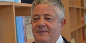 Irán szabadon engedett egy tavaly bebörtönzött francia kutatót egy Franciaországban őrizetben tartott iráni mérnökért