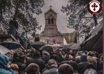 Ezrek tüntettek Montenegróban az egyházügyi törvény ellen