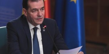 Járványügyi óvintézkedések közepette szavaznak az új román kormány beiktatásáról