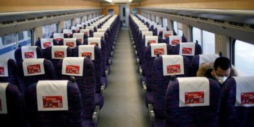 Romániában bűnügyi eljárás indult azok ellen, akik nem tartották be a házi karantén szabályait