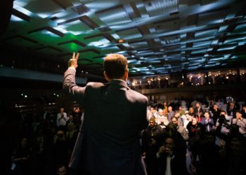 Szlovák választások – Gyors kormányalakítást és alkotmányos többséget akar a győztes párt elnöke