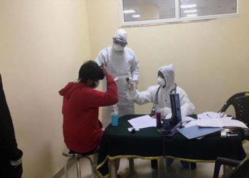 Megérkezett Prágába a Kínában vásárolt gyorstesztszállítmány