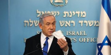 Izraelben tíz főben maximalizálták az együtt tartózkodók számát, elhalasztották a Netanjahu-pert