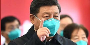 Bocsánatot kért a vuhani rendőrség a koronavírusra elsők között figyelmeztető orvos előállítása miatt