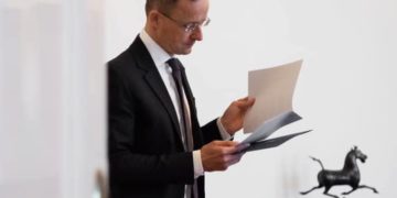 Szijjártó: tovább dolgozunk a kárpátaljai magyarok helyzetének megoldásán