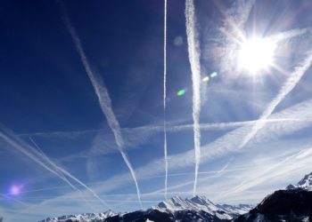 Sorra állnak le a légitársaságok