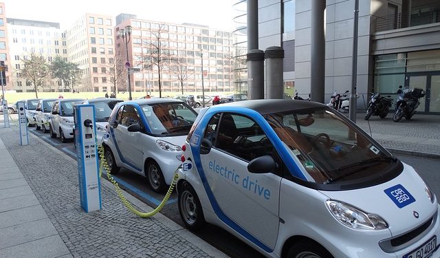 Negyvenszeresére nőtt az e-töltések száma 2017-től