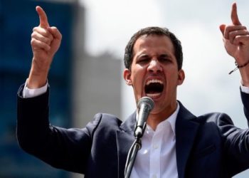 Vizsgálatot indított a venezuelai főügyészség Juan Guaidó ellenzéki vezető ellen államcsíny kísérletének gyanúja miatt