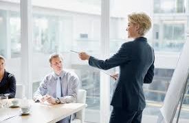 Eurostat felmérés: a vezető beosztásban dolgozók csupán egyharmada nő az uniós tagállamokban