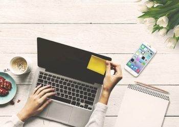 Schanda: gördülékeny az átállás a digitális munkarendre