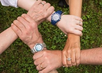 Századvég: politikai viták helyett nemzeti összefogást várnak a magyarok