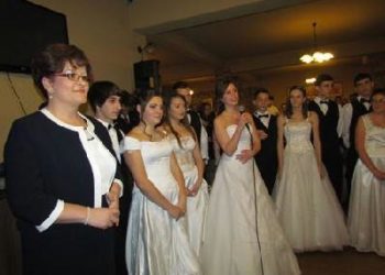 A nagyenyedi magyar közösség életerejét méltatta Potápi Árpád János a Bethlen-bálon