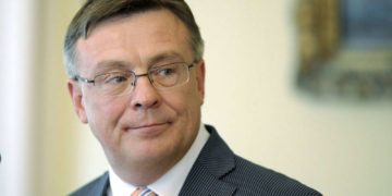 Gyilkosság gyanújával őrizetbe vették az egyik volt ukrán külügyminisztert