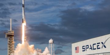 SpaceX magánvállalat újabb 60 műholdat állított Föld körüli pályára  (videó)