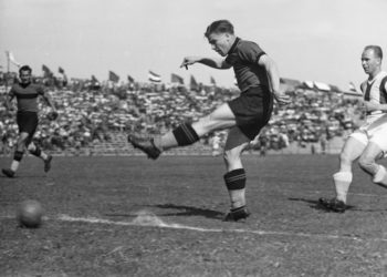 Puskás Öcsi április másodikán ünnepelte születésnapját – mi is. Te is?