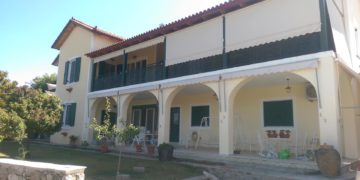 VISSZA- ÉS ELŐRETEKINTÉS, VASKUTI PÁL JELENTKEZIK KALAMATÁBÓL