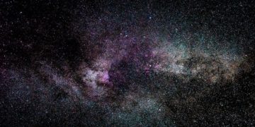 Messze… Messze… Egy távoli naprendszerben. A Jupiternél háromszor nagyobb tömegű bolygót fedeztek fel