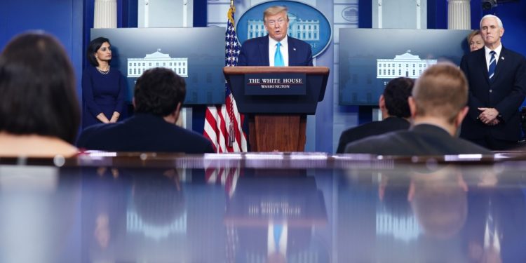 Washington „tanulmányozza” a WHO-nak nyújtott hozzájárulásának felfüggesztését