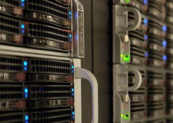 IBM forgalma és nyeresége az első negyedévben csökkent