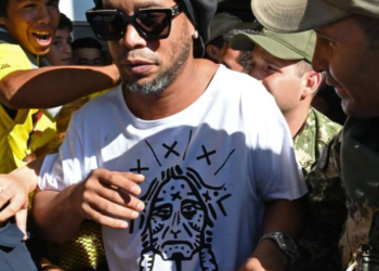 Ronaldinho börtönben, a szabadulására nagyon kevés az esély