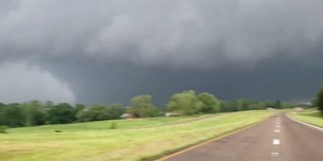 Több mint harmincan haltak meg a hétfői  tornádók miatt