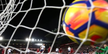 Csak semleges pályákon lehet befejezni a Premier League küzdelmeit.