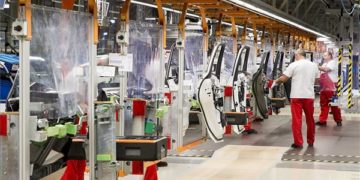 A munkahelyvédelmi bértámogatást már több mint 500 cég kérvényezte